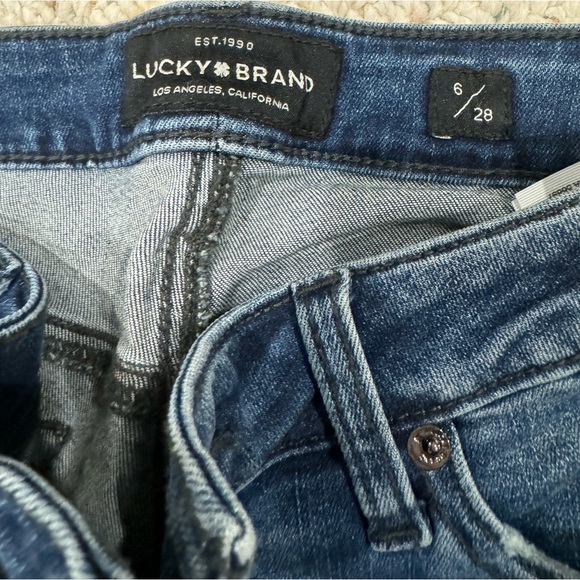 Lucky “Lolita Skinny” mid-rise jeans w/embroidery- size 6 (waist 28) - Picture 7 of 13